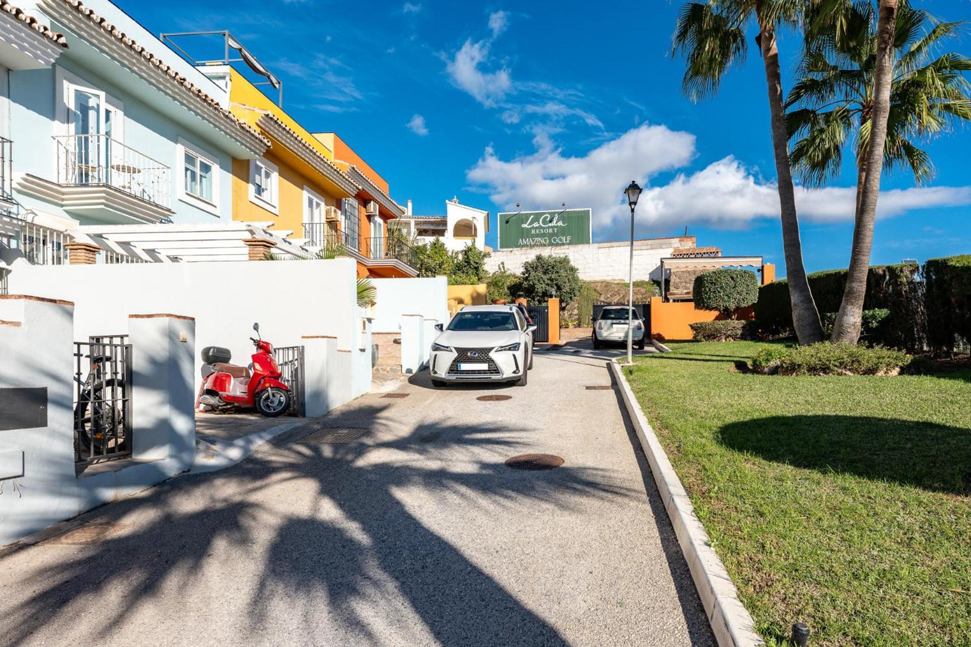 Malagasuite Fuengirola Sohail Exterior photo