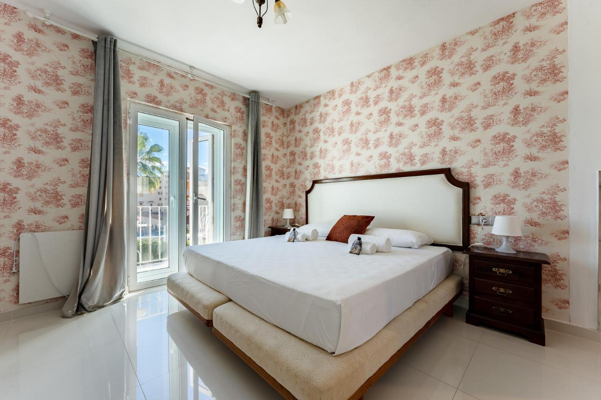 Malagasuite Fuengirola Sohail Exterior photo